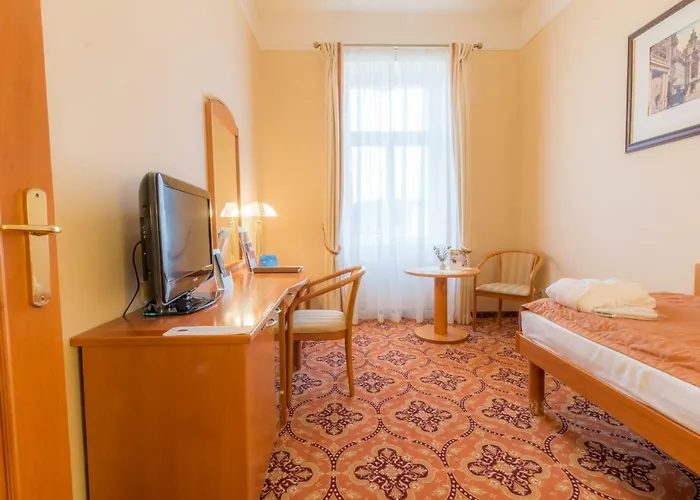 Ensana Hvezda - Imperial - Neapol 4* Marianske Lazne