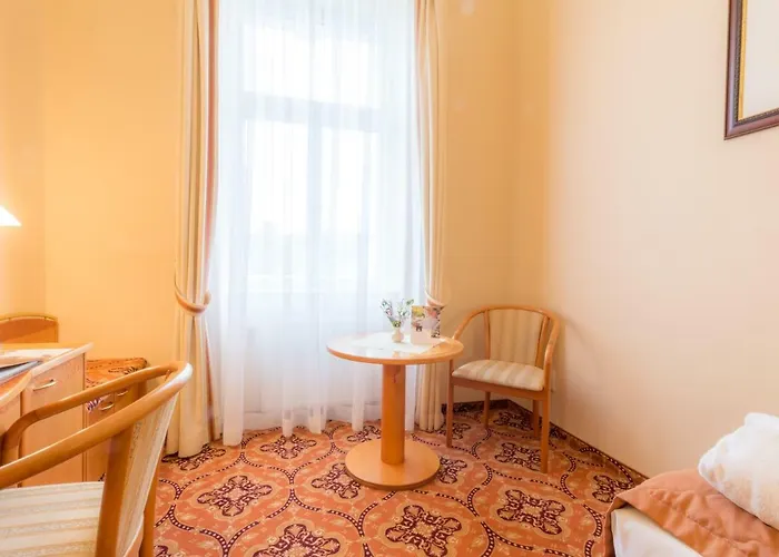 Ensana Hvezda - Imperial - Neapol Hotel