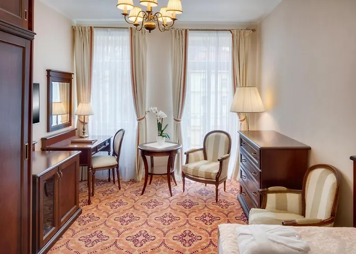 Ensana Hvezda - Imperial - Neapol Hotel 4*