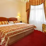 Ensana Hvezda - Imperial - Neapol Hotel