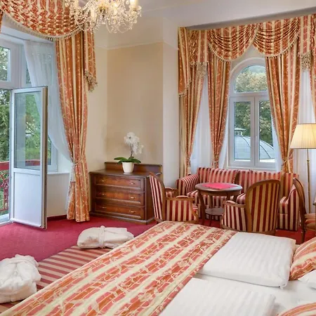 Ensana Hvězda - Imperiál - Neapol Hotel 4*