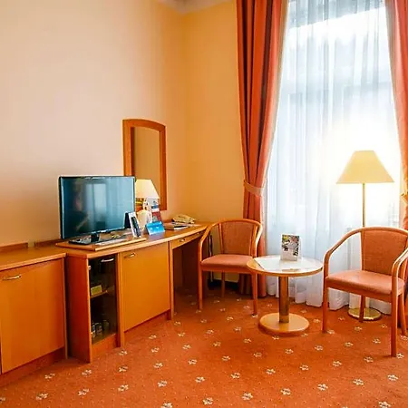 Ensana Hvezda - Imperial - Neapol Hotel 4*