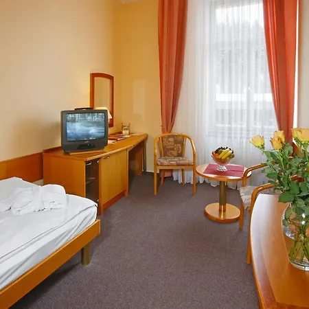 Ensana Hvezda - Imperial - Neapol