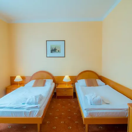 Hotel Ensana Hvězda - Imperiál - Neapol