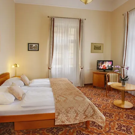 Hotel Ensana Hvězda - Imperiál - Neapol 4*