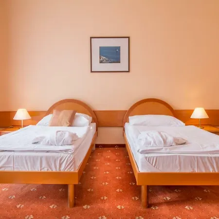 Hotel Ensana Hvězda - Imperiál - Neapol 4*
