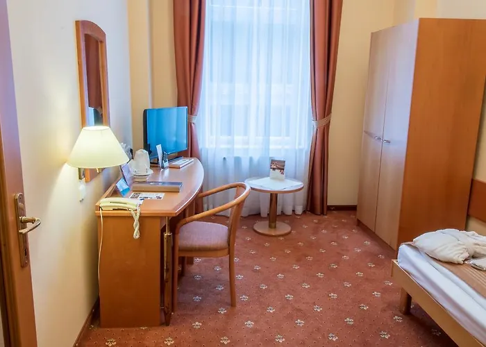 Ensana Hvezda - Imperial - Neapol 4* Mariańskie Łaźnie