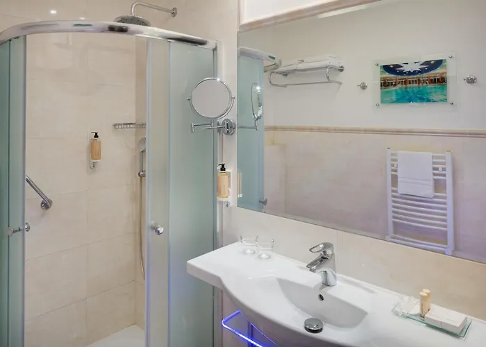 Ensana Hvezda - Imperial - Neapol Hotel 4*